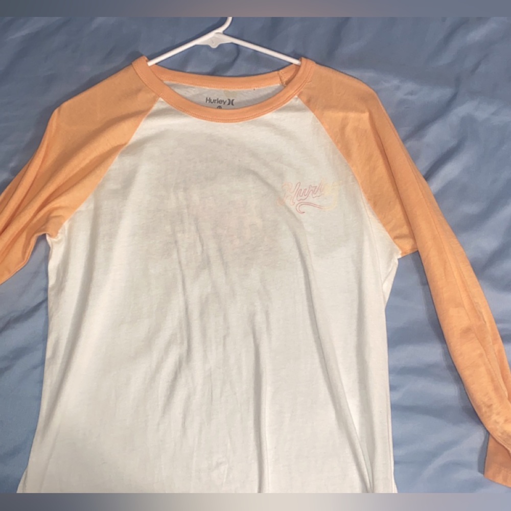 Woman’s long sleeve, Hurley shirt